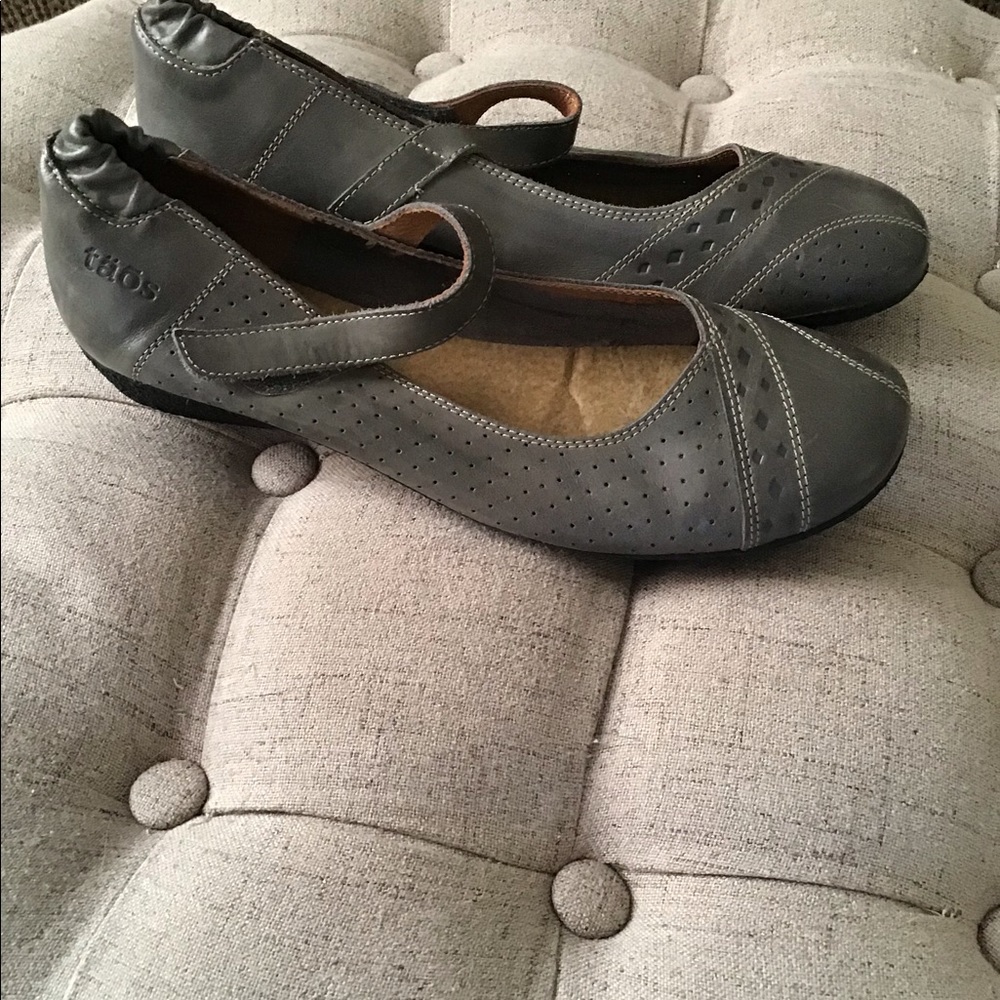 Beautiful Taos”  Step it up” ballet crossbody shoe